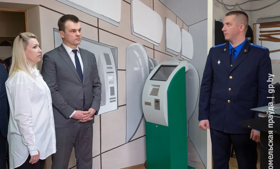 Министр юстиции Олег Слижевский побывал в гомельском филиале университета "МИТСО"